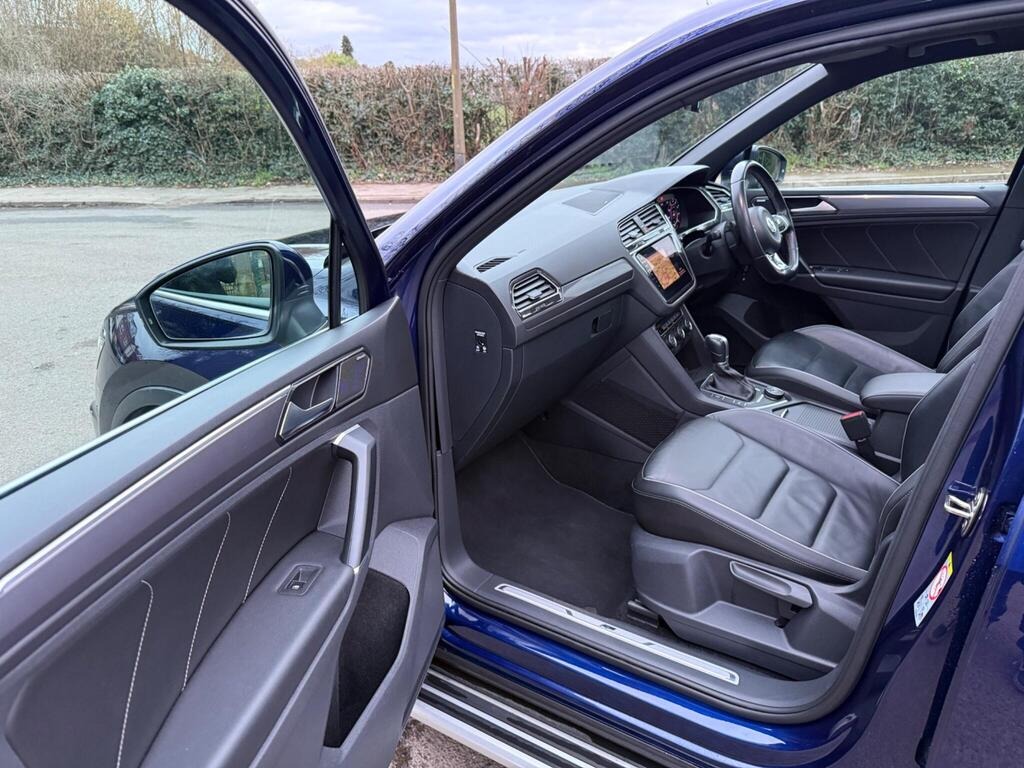 
								2018 Volkswagen Tiguan 2.0 BiTDI R Line DSG 4 Motion 2.0L full									