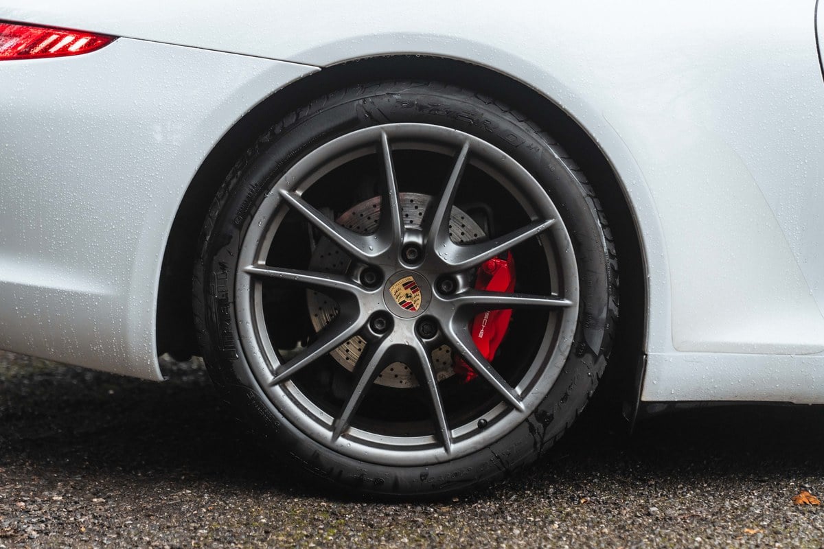 
								2012 Porsche 911.1 Carrera S 991 full									