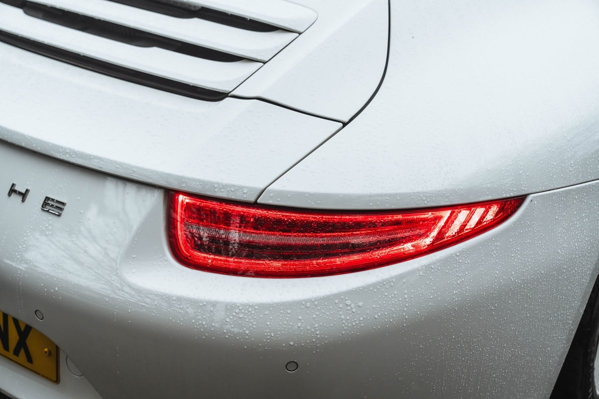 
								2012 Porsche 911.1 Carrera S 991 full									