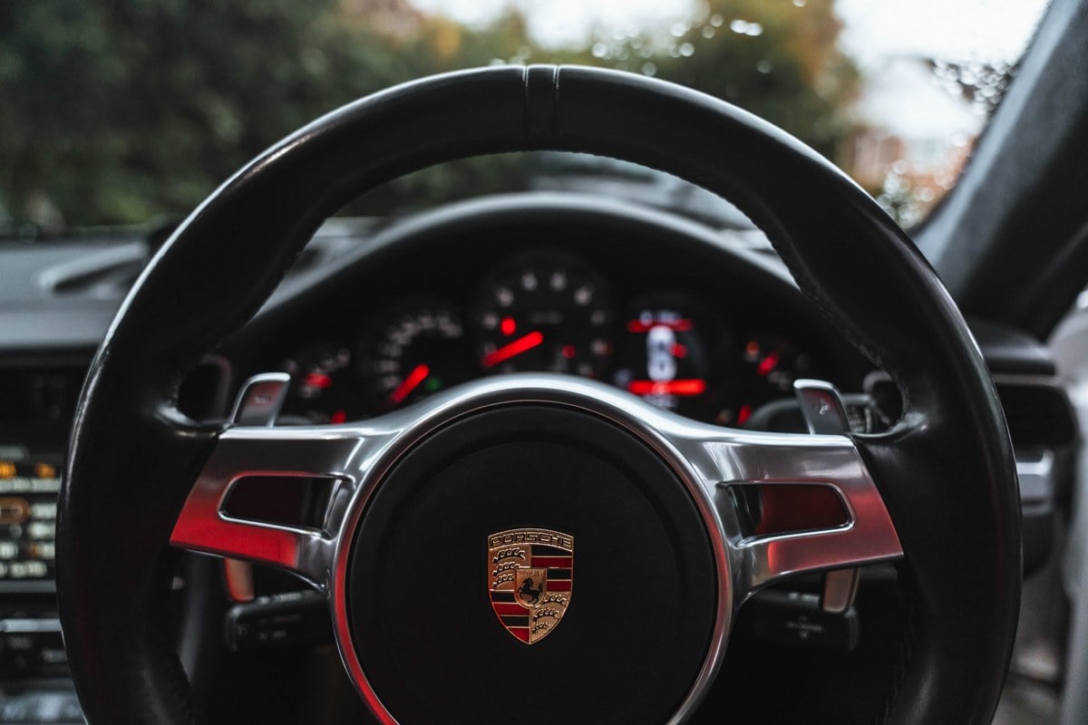 
								2012 Porsche 911.1 Carrera S 991 full									