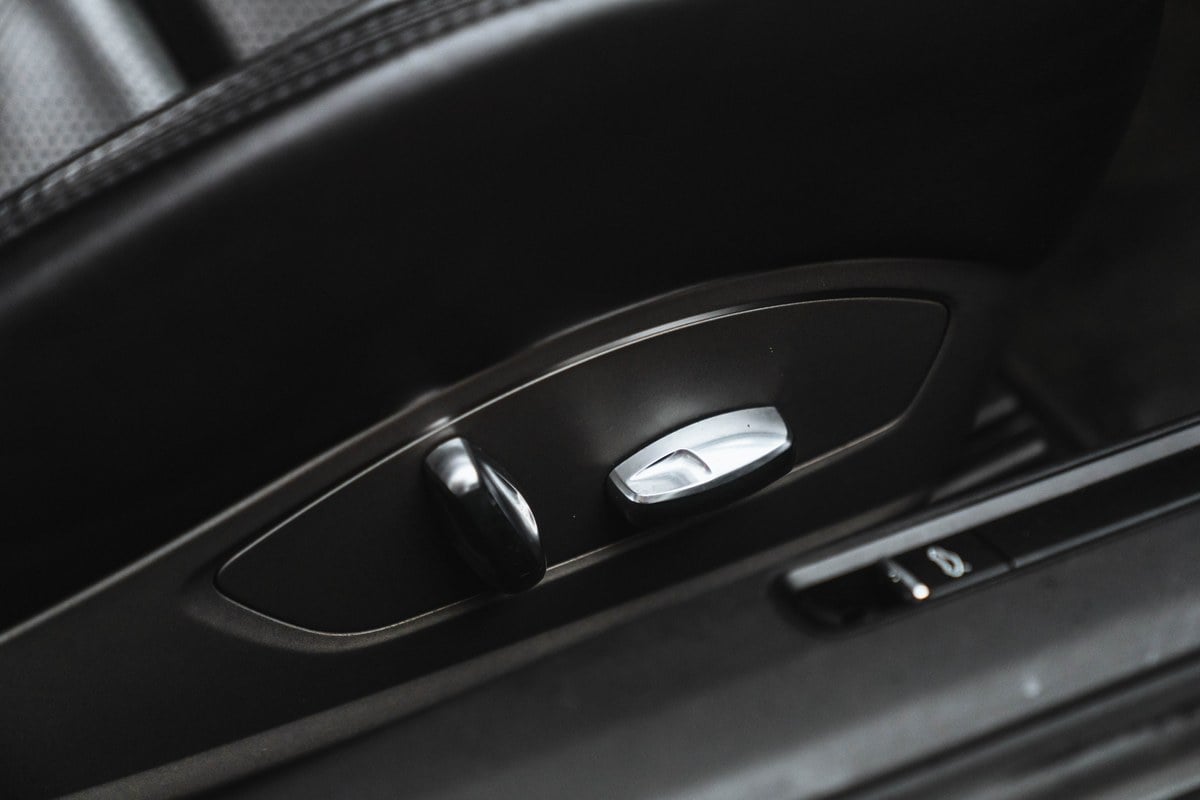
								2012 Porsche 911.1 Carrera S 991 full									