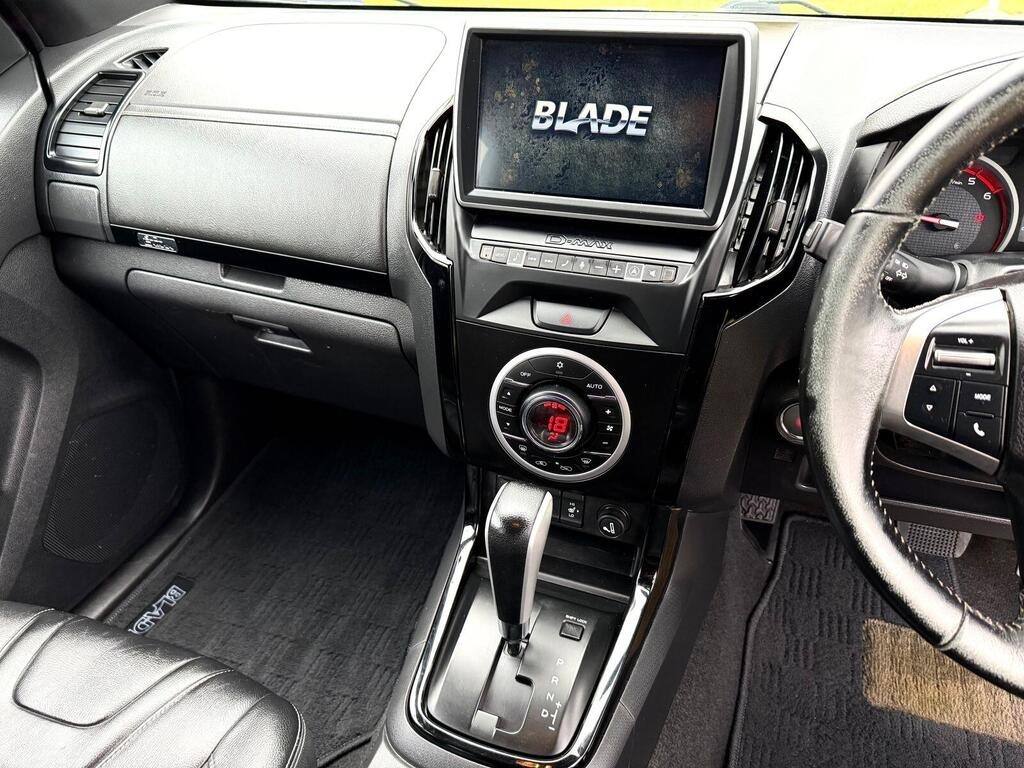 
								2019 Isuzu D-Max 1.9 TD Blade Pickup Double Cab 4dr Diesel Auto 4WD full									