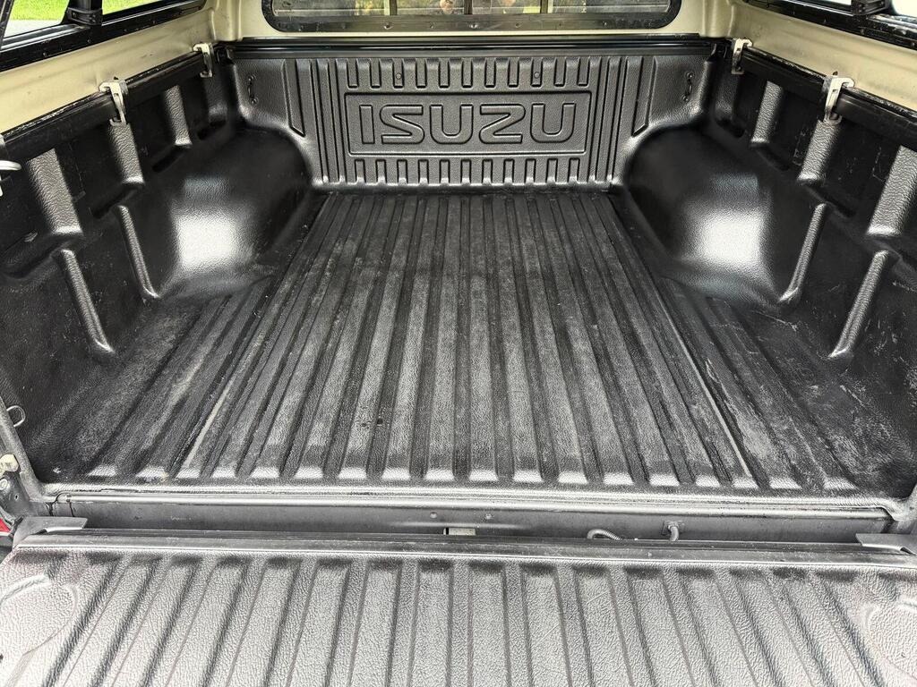 
								2019 Isuzu D-Max 1.9 TD Blade Pickup Double Cab 4dr Diesel Auto 4WD full									
