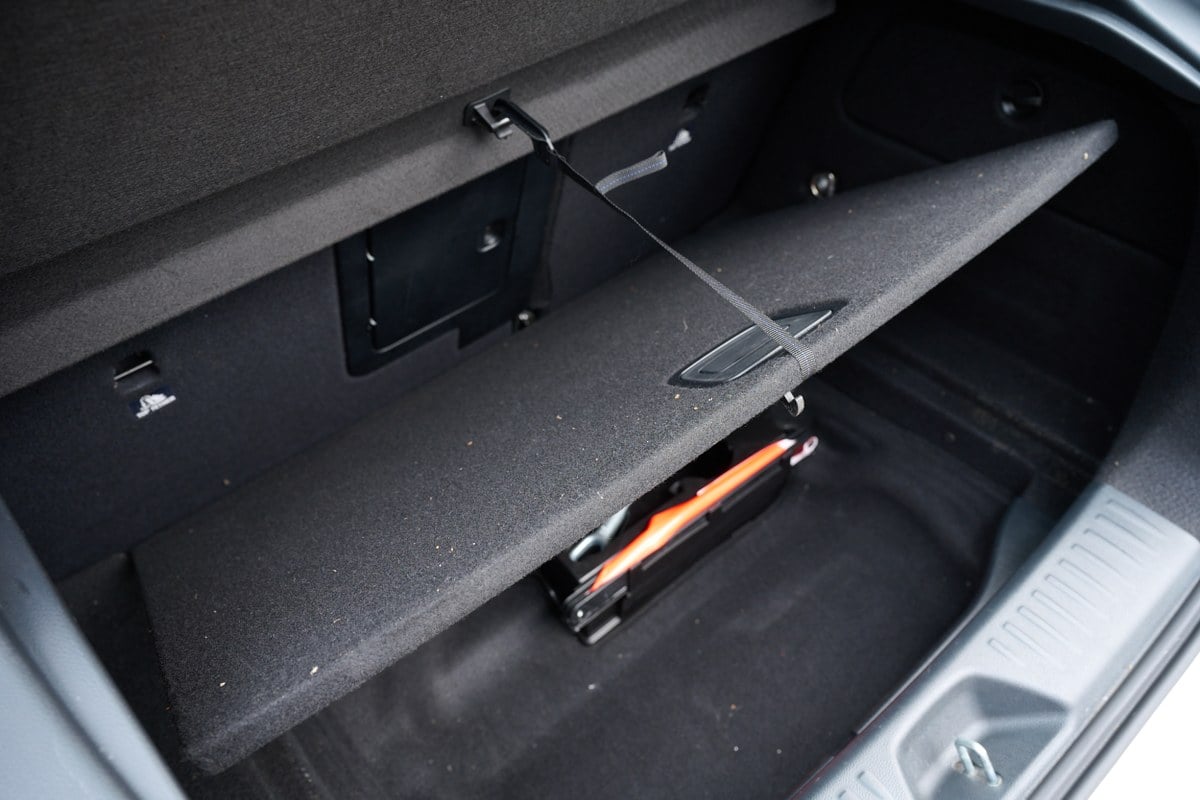 
								2013 Mercedes-Benz A180 BlueEfficiency Sport W176 full									