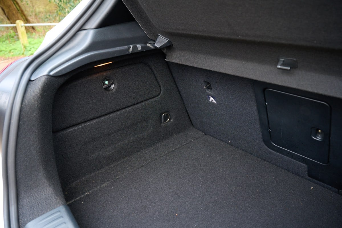 
								2013 Mercedes-Benz A180 BlueEfficiency Sport W176 full									