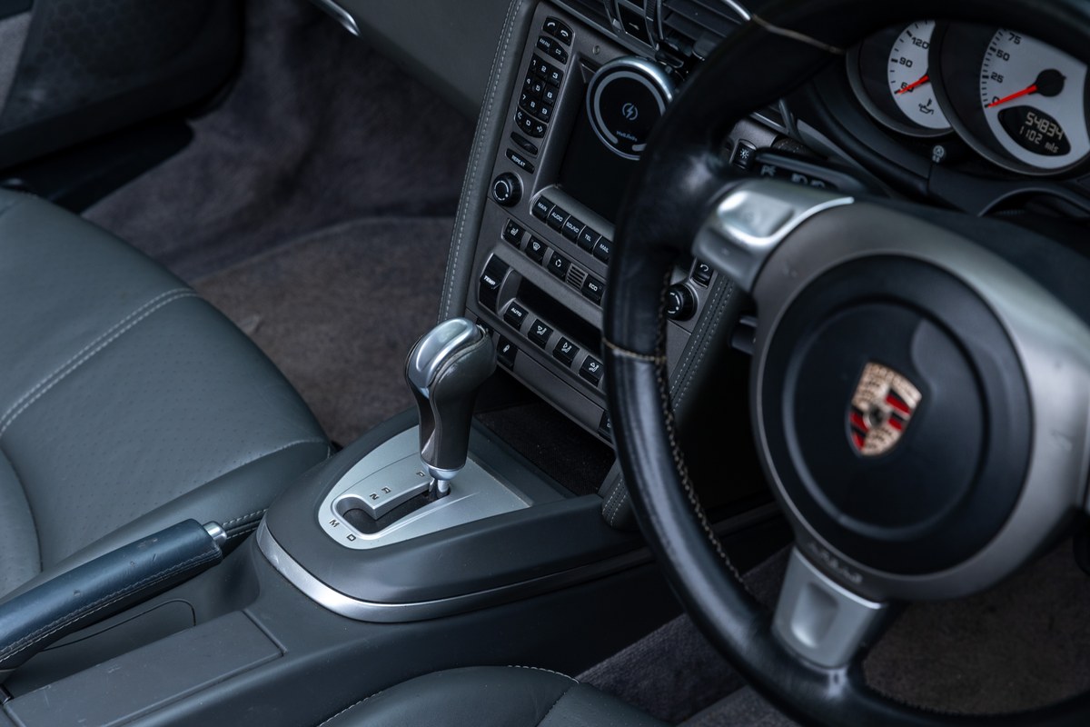 
								2006 Porsche 911 Carrera 4 S Tiptronic full									