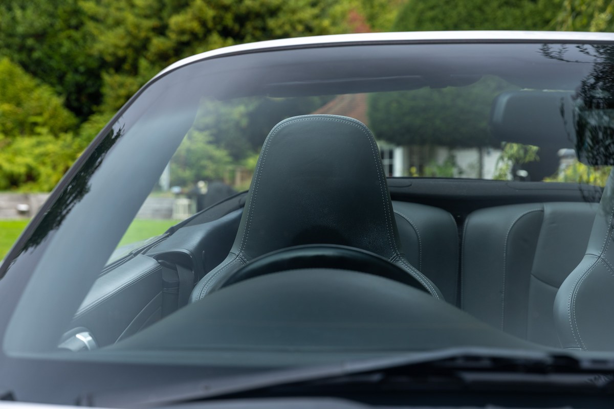 
								2006 Porsche 911 Carrera 4 S Tiptronic full									