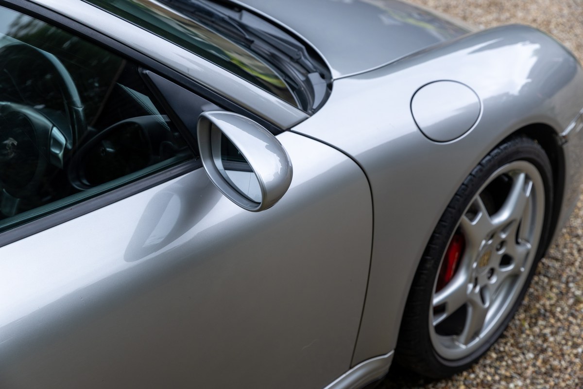 
								2006 Porsche 911 Carrera 4 S Tiptronic full									