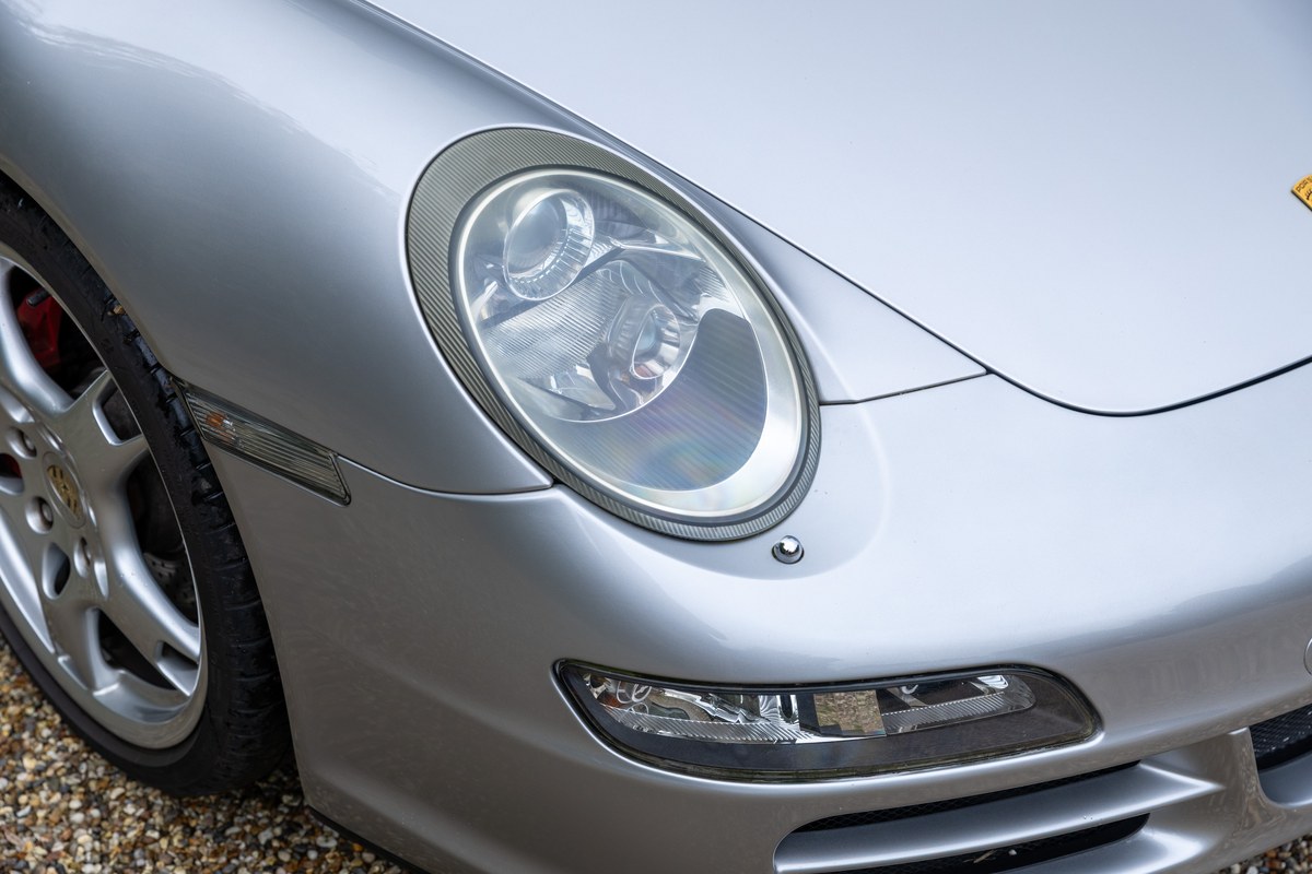 
								2006 Porsche 911 Carrera 4 S Tiptronic full									