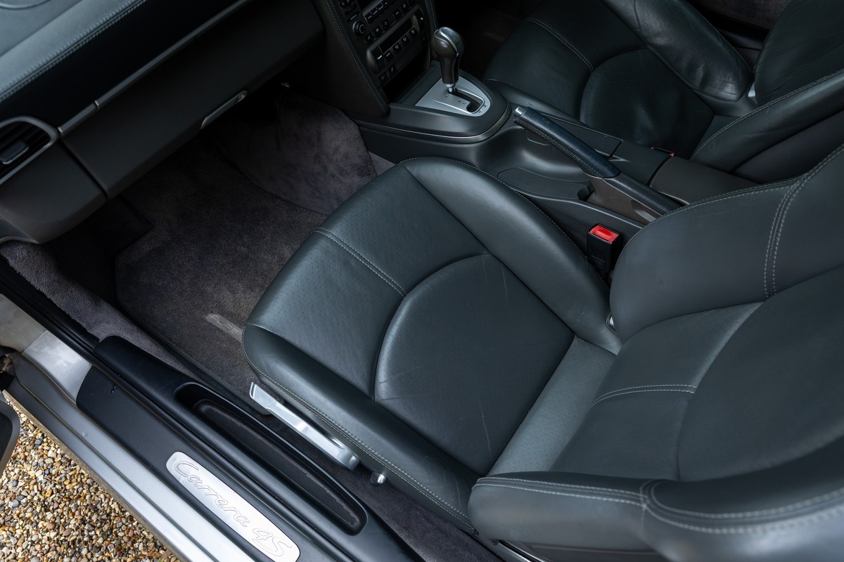 
								2006 Porsche 911 Carrera 4 S Tiptronic full									