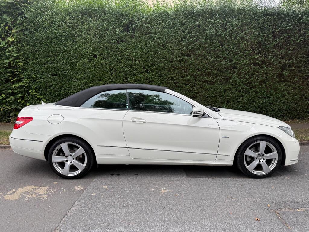 
								2011 Mercedes-Benz 1.8 E200 BlueEfficiency SE Cabriolet full									