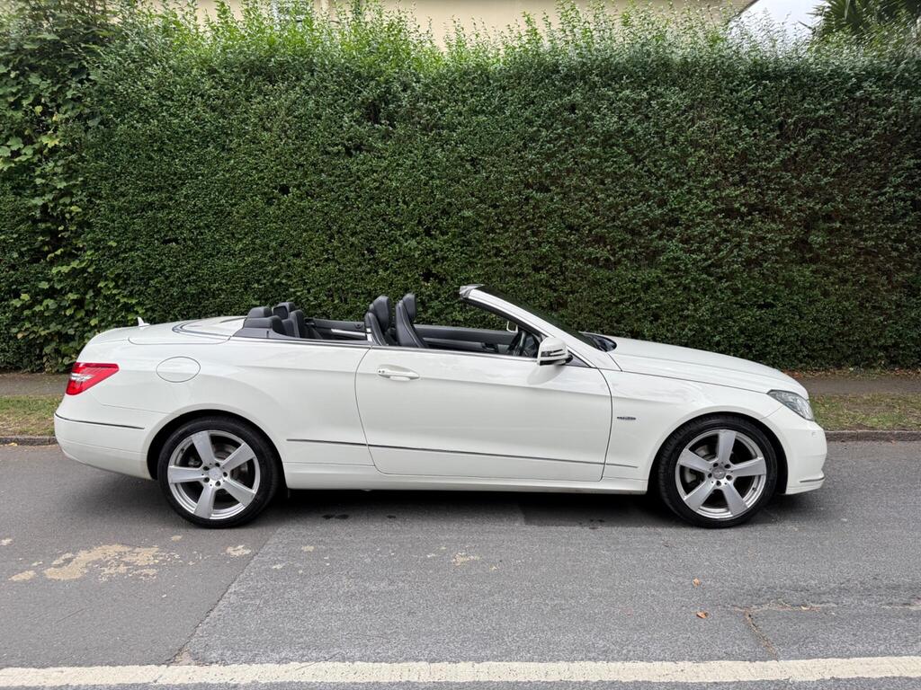 
								2011 Mercedes-Benz 1.8 E200 BlueEfficiency SE Cabriolet full									