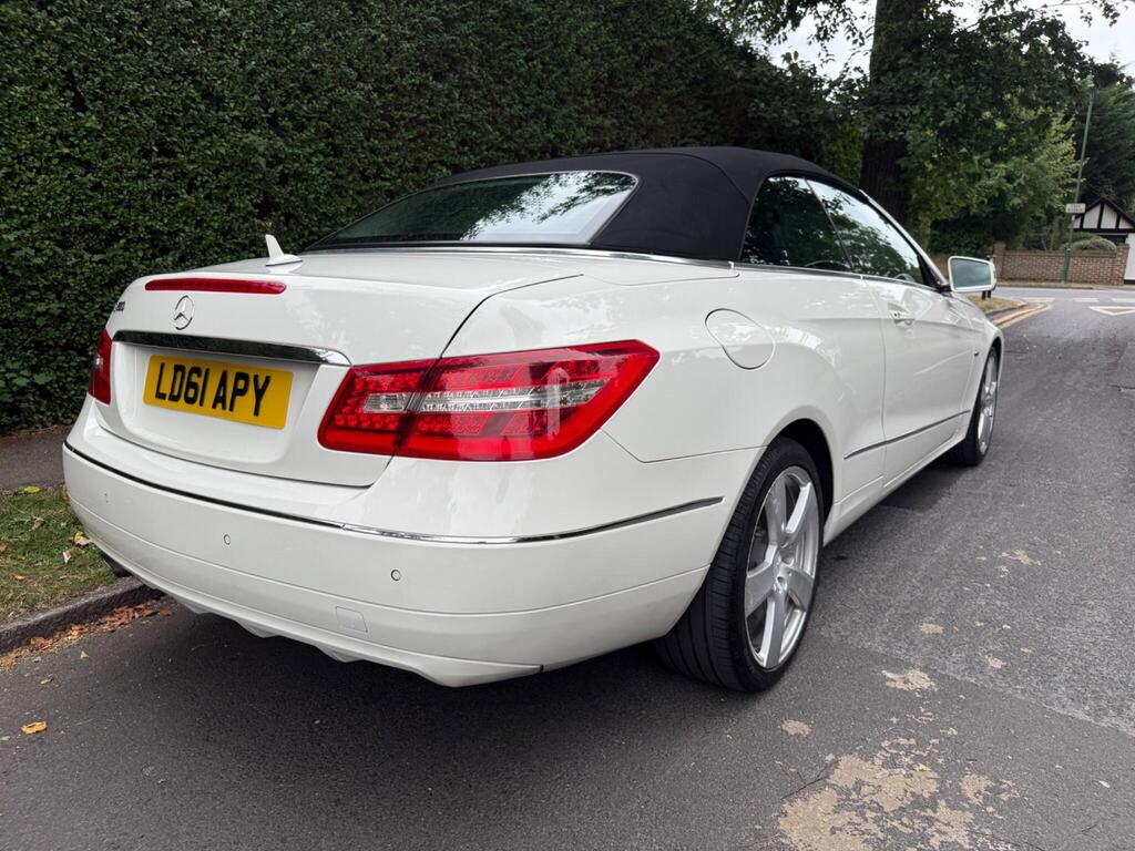 
								2011 Mercedes-Benz 1.8 E200 BlueEfficiency SE Cabriolet full									
