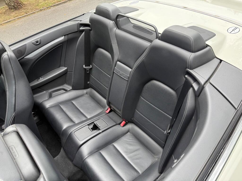 
								2011 Mercedes-Benz 1.8 E200 BlueEfficiency SE Cabriolet full									