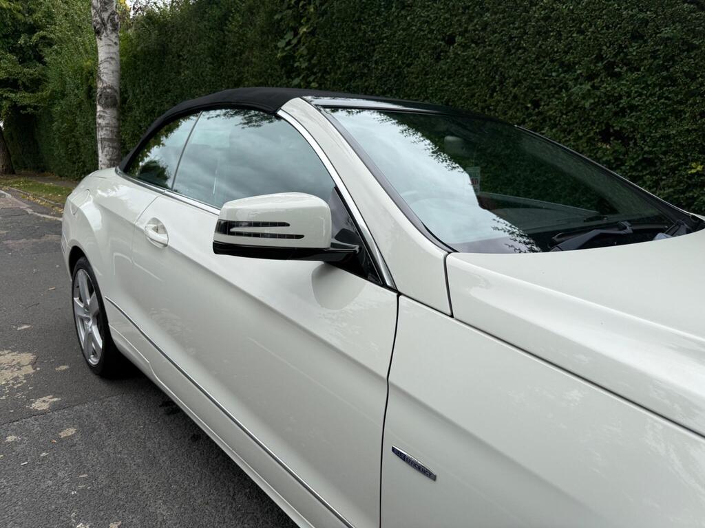 
								2011 Mercedes-Benz 1.8 E200 BlueEfficiency SE Cabriolet full									