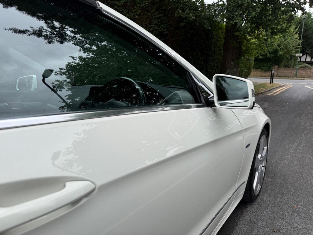 
								2011 Mercedes-Benz 1.8 E200 BlueEfficiency SE Cabriolet full									