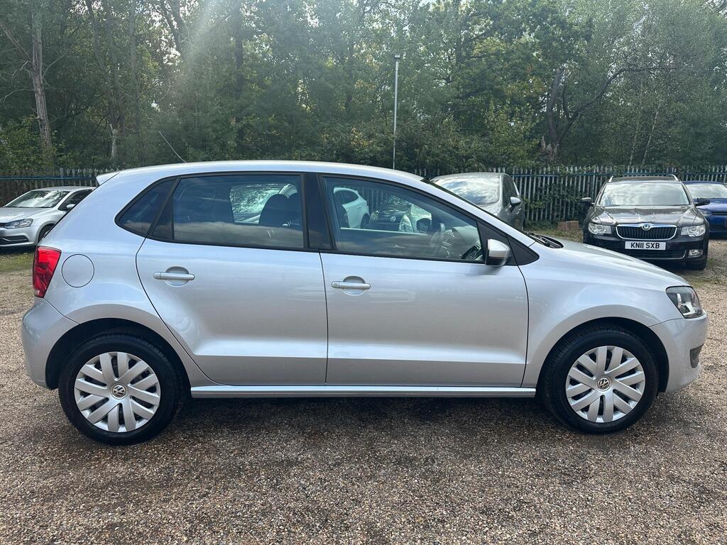 
								2013 Volkswagen Polo 1.2 TSI BlueMotion Tech SE Auto full									