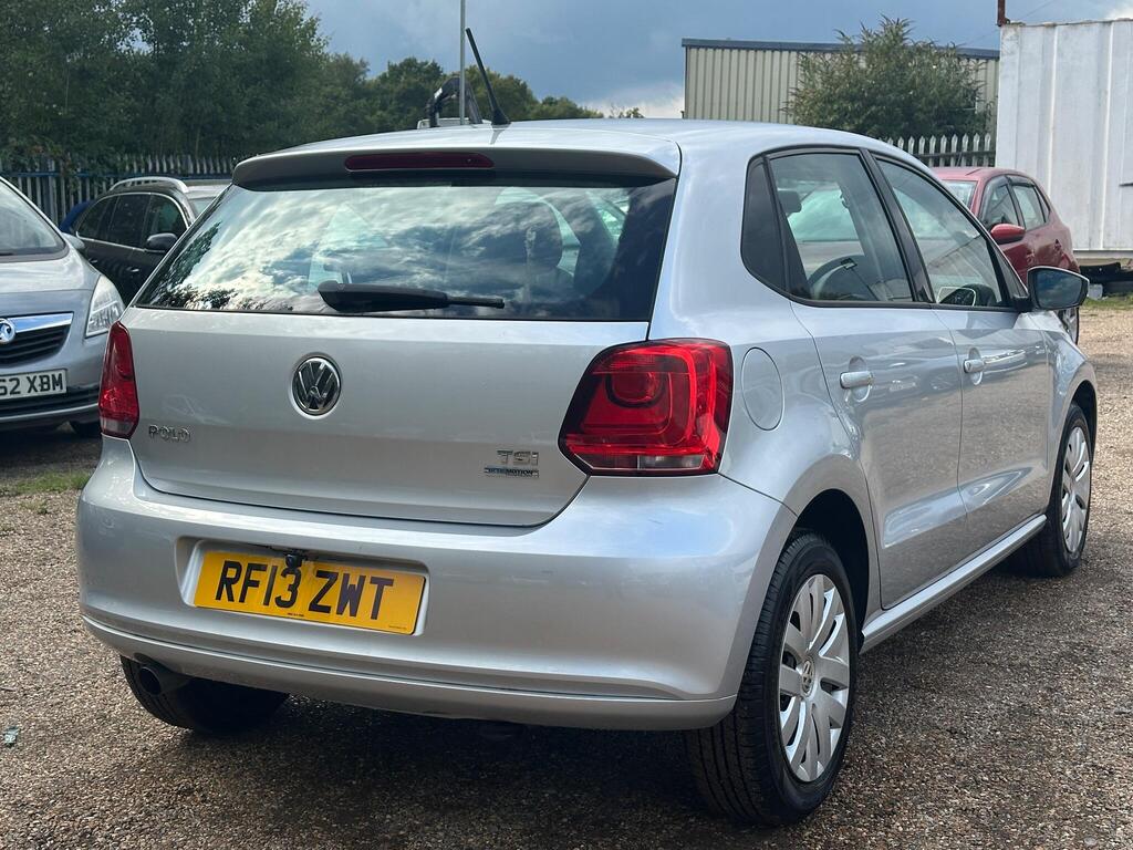 
								2013 Volkswagen Polo 1.2 TSI BlueMotion Tech SE Auto full									