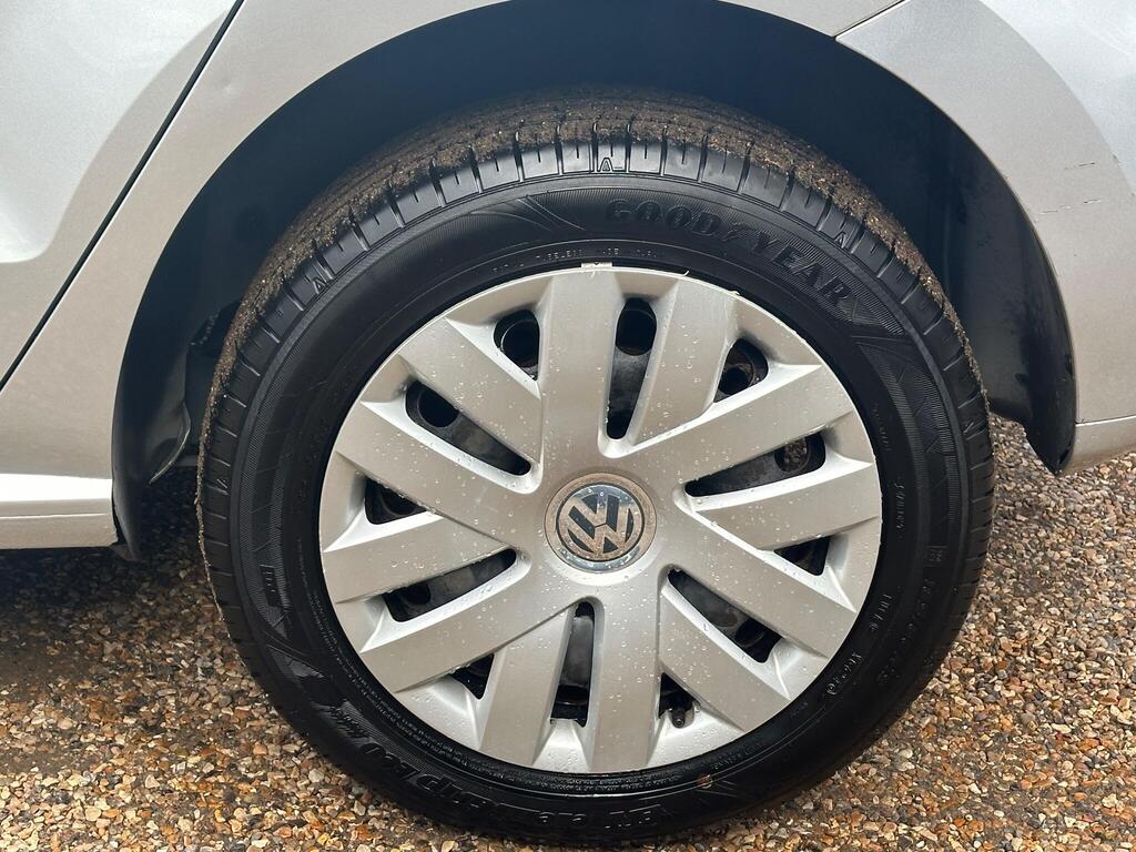 
								2013 Volkswagen Polo 1.2 TSI BlueMotion Tech SE Auto full									
