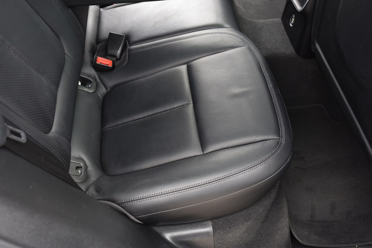 
								2017 Porsche Macan S 3L V6 Sports full									