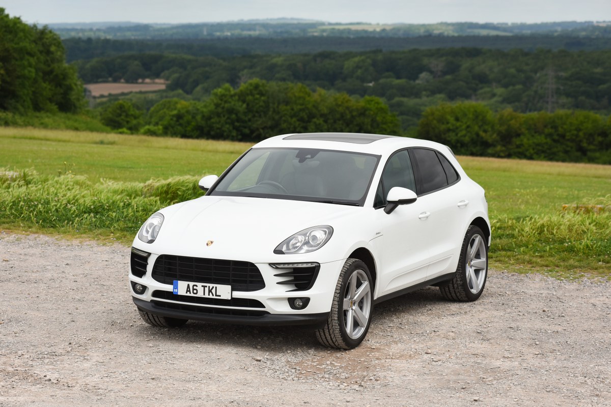 2017 Porsche Macan S 3L V6 Sports