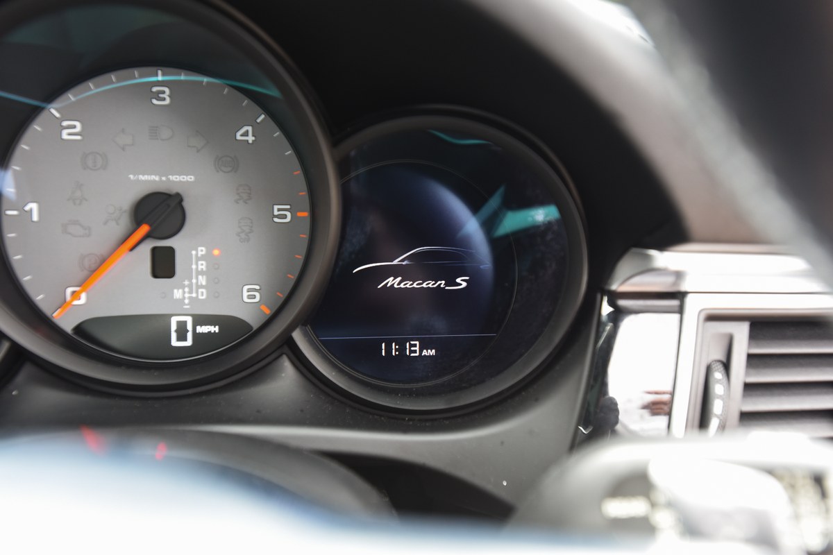 
								2017 Porsche Macan S 3L V6 Sports full									