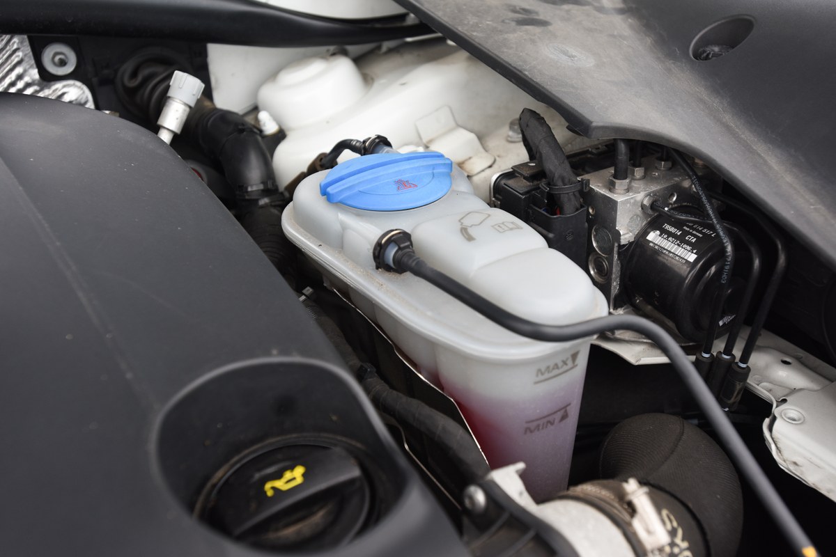 
								2017 Porsche Macan S 3L V6 Sports full									