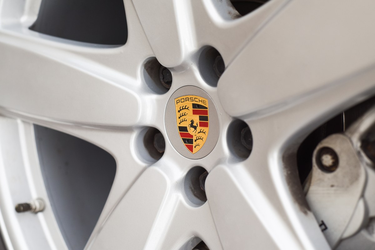 
								2017 Porsche Macan S 3L V6 Sports full									