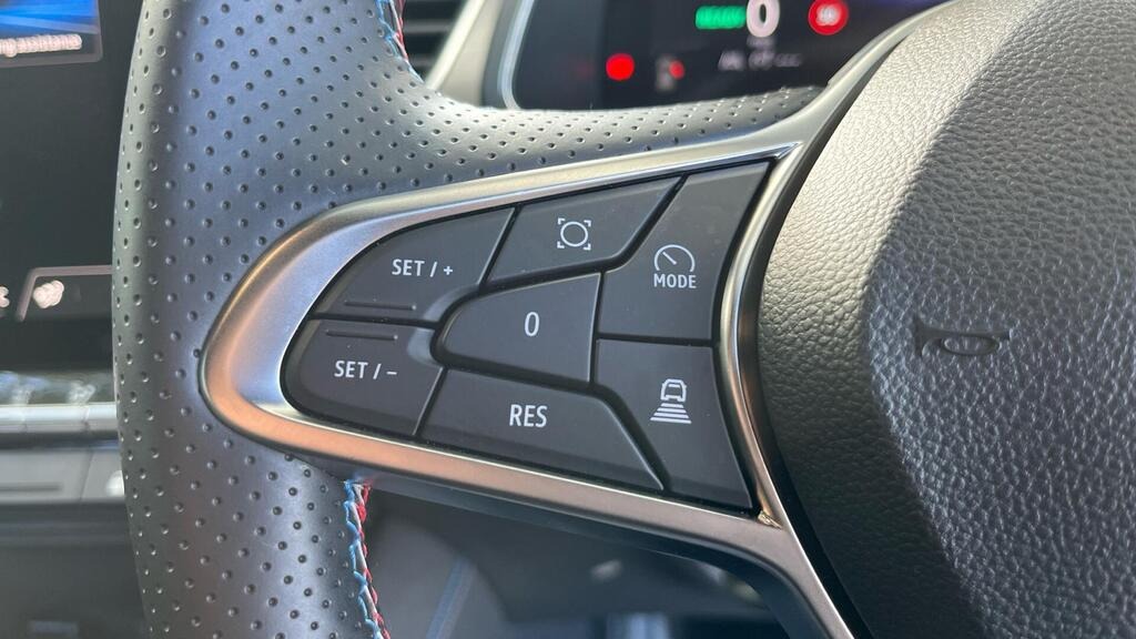 
								2024 Renault Captur 1.6 E-TECH esprit Alpine full									