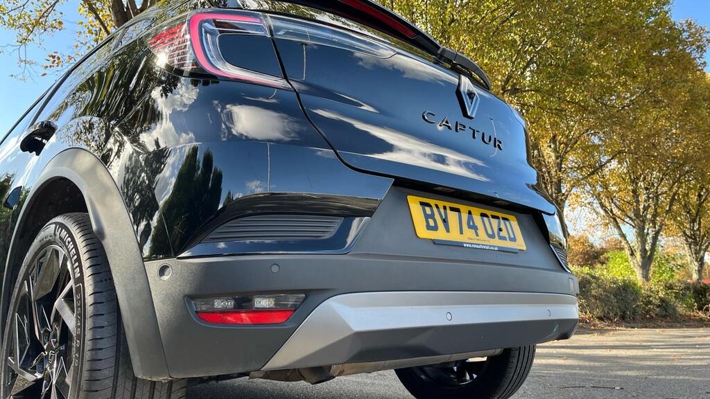 
								2024 Renault Captur 1.6 E-TECH esprit Alpine full									