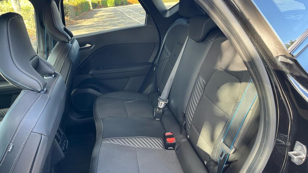 
								2024 Renault Captur 1.6 E-TECH esprit Alpine full									