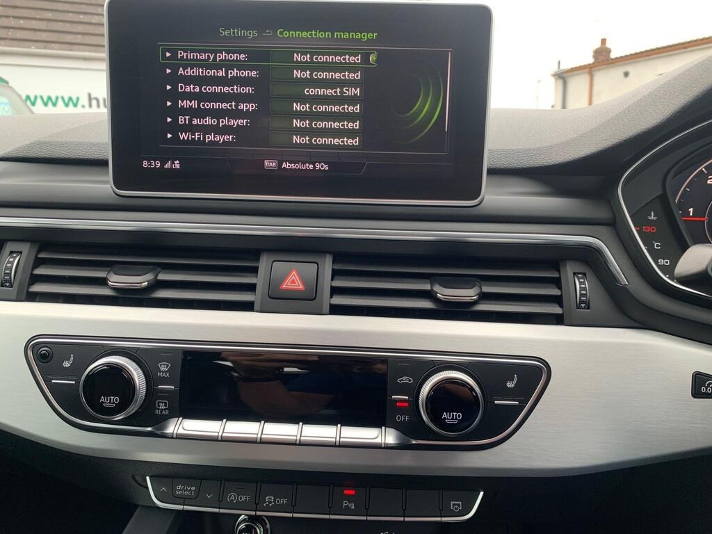 
								2019 Audi A4 2.0 TDI 40 S line S Tronic quattro full									