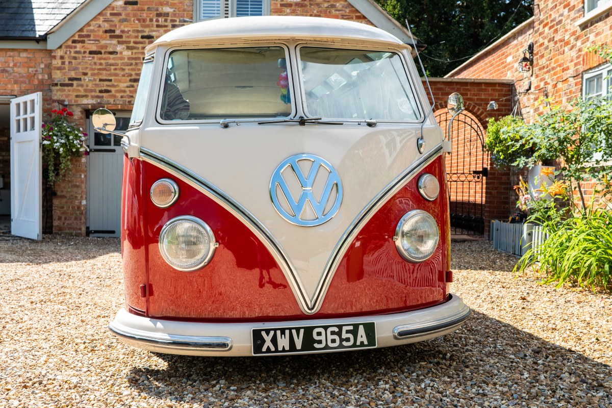
								1963 Volkswagen 21-Window Microbus full									