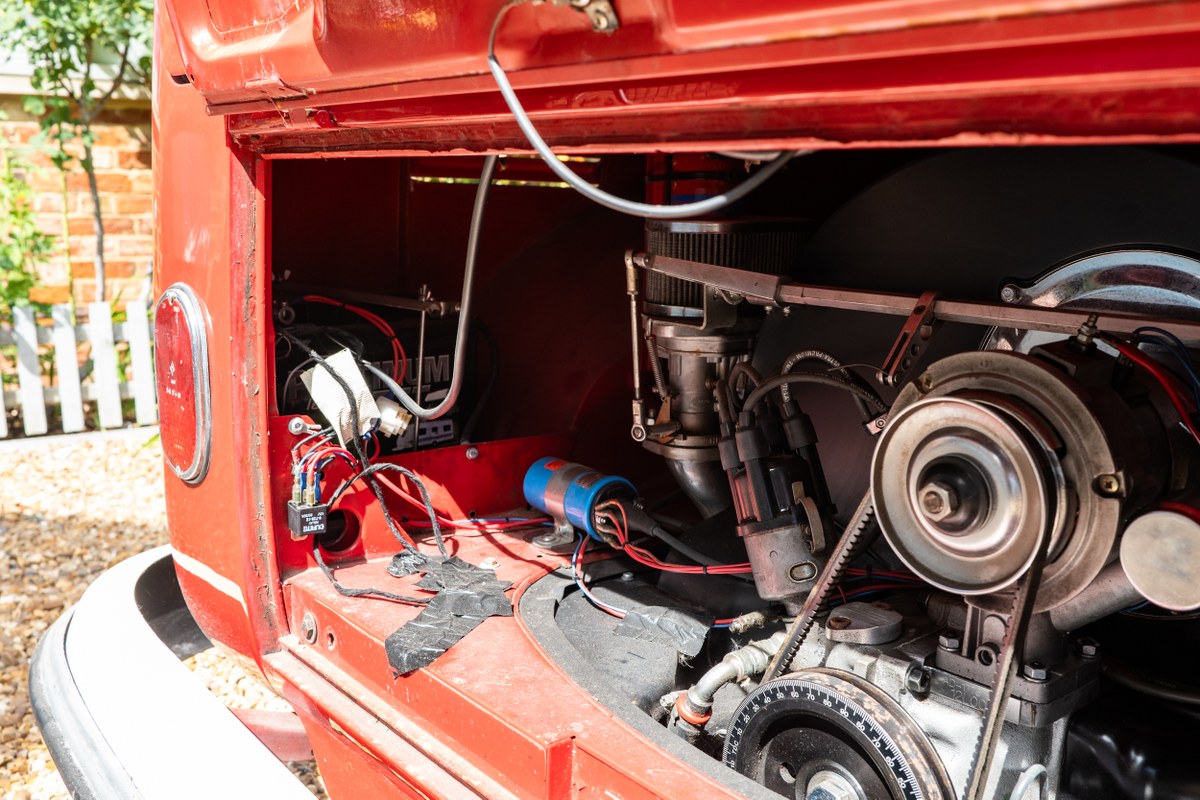 
								1963 Volkswagen 21-Window Microbus full									