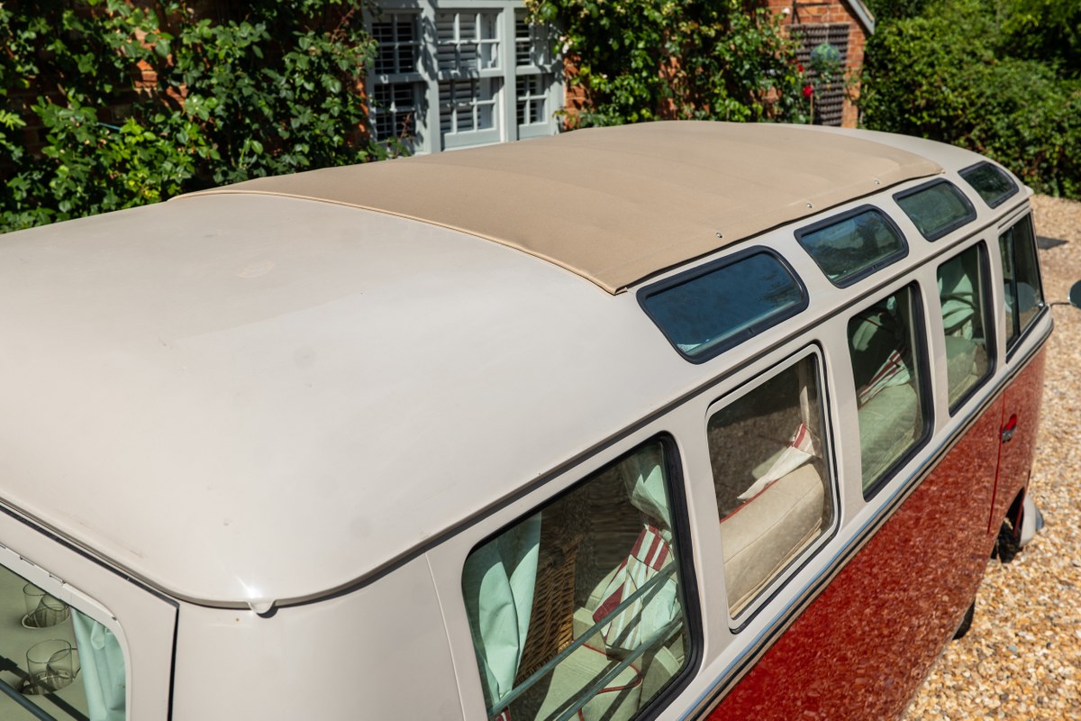 
								1963 Volkswagen 21-Window Microbus full									