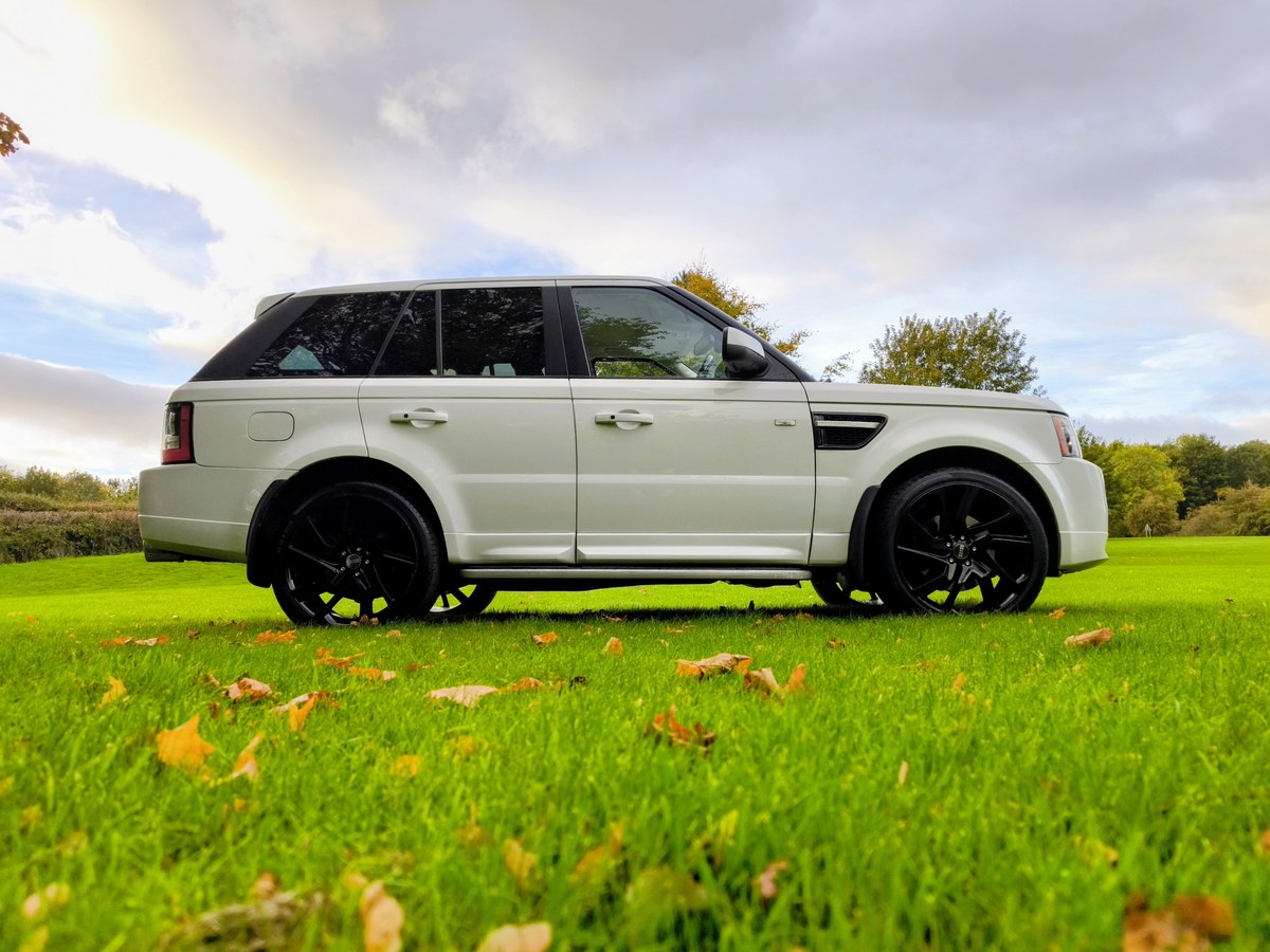 
								2012 Land Rover Range Rover Sport Autobiography Sport 3L SDV6 full									