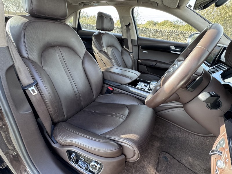 
								2015 Audi A8L Quattro LWB W12 full									
