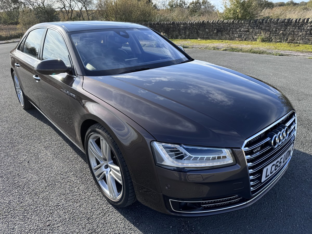 
								2015 Audi A8L Quattro LWB W12 full									
