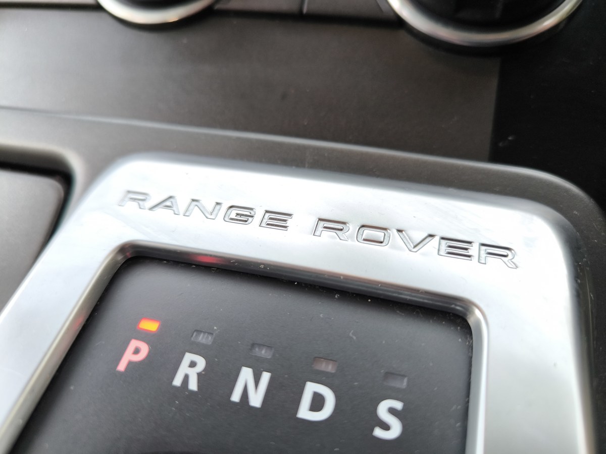 
								2012 Land Rover Range Rover Sport Autobiography Sport 3L SDV6 full									