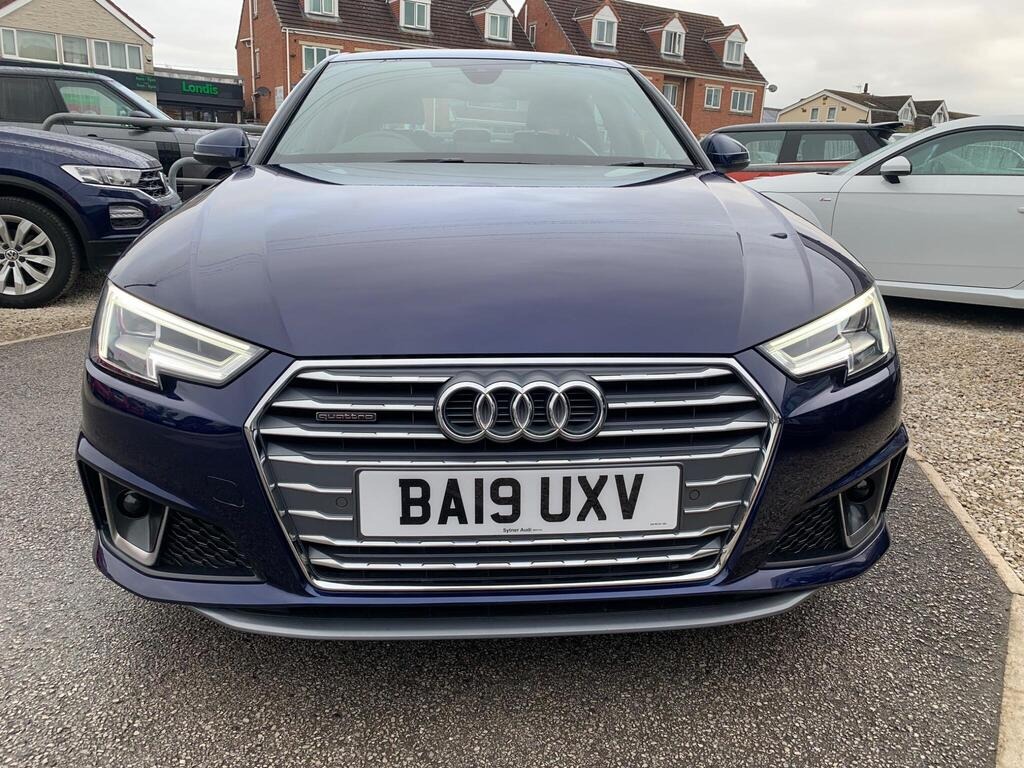 
								2019 Audi A4 2.0 TDI 40 S line S Tronic quattro full									