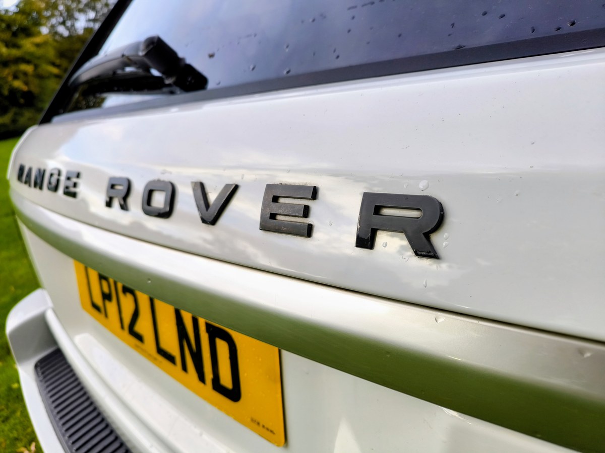 
								2012 Land Rover Range Rover Sport Autobiography Sport 3L SDV6 full									