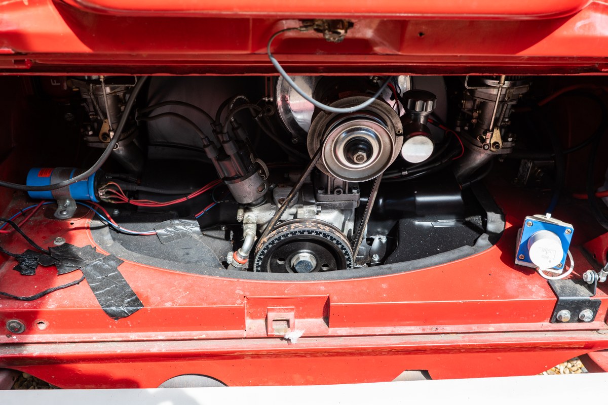 
								1963 Volkswagen 21-Window Microbus full									