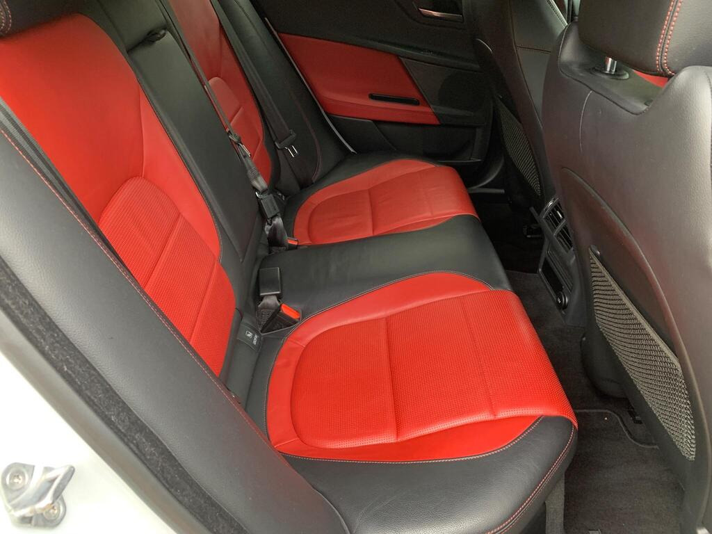 
								2018 Jaguar XE2.0i R-Sport Auto full									