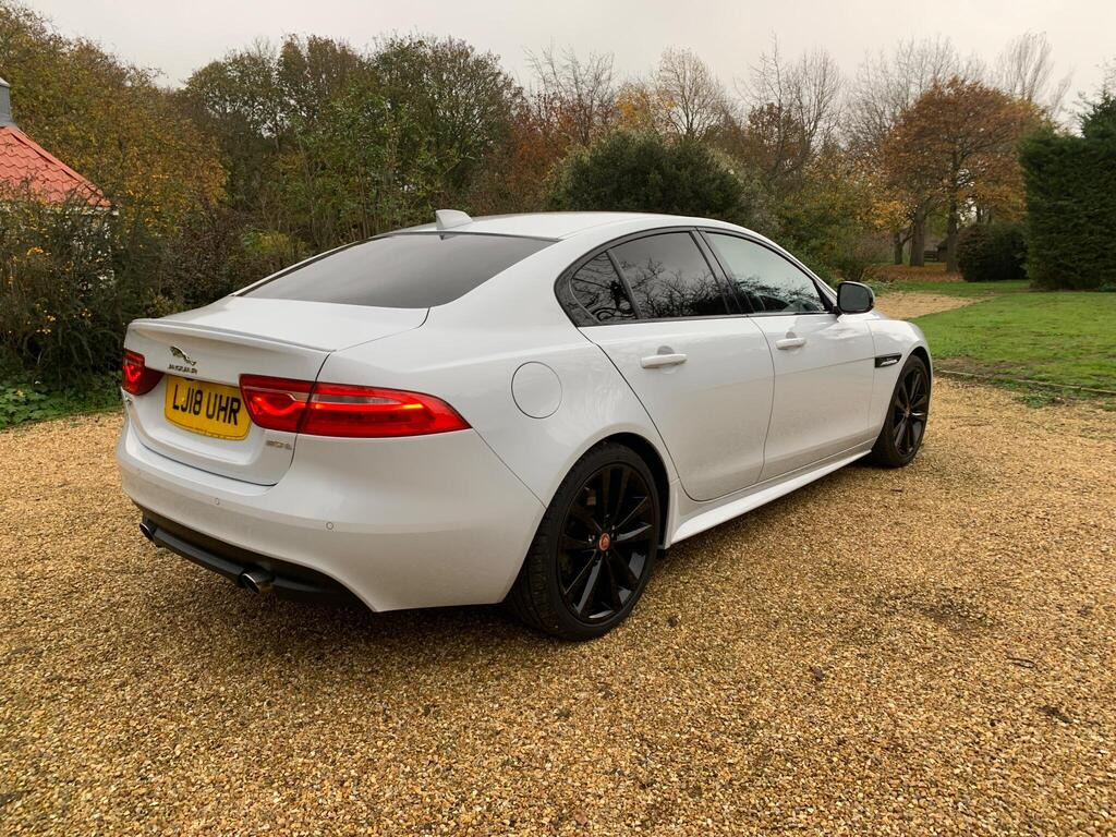 2018 Jaguar XE2.0i R-Sport Auto