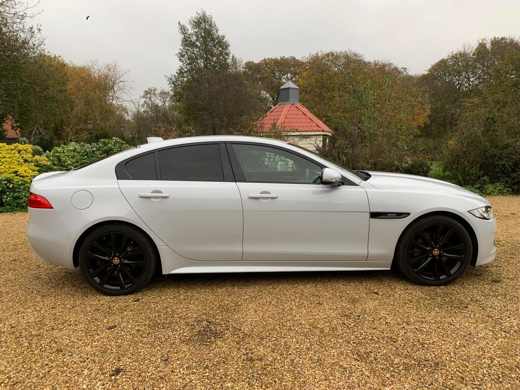 2018 Jaguar XE2.0i R-Sport Auto