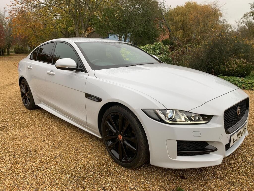 
								2018 Jaguar XE2.0i R-Sport Auto full									