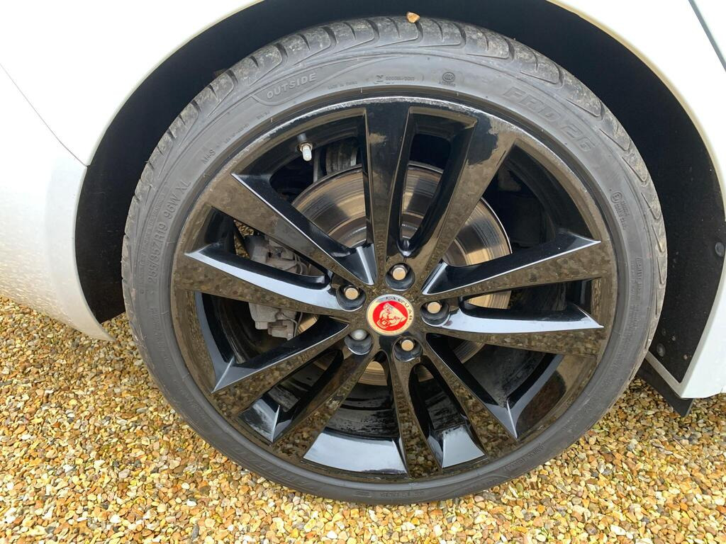 
								2018 Jaguar XE2.0i R-Sport Auto full									