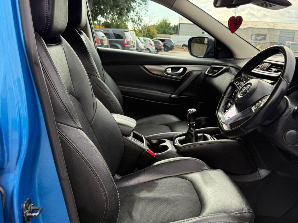 
								2018 Nissan Qashqai1.2 DIG-T Tekna full									