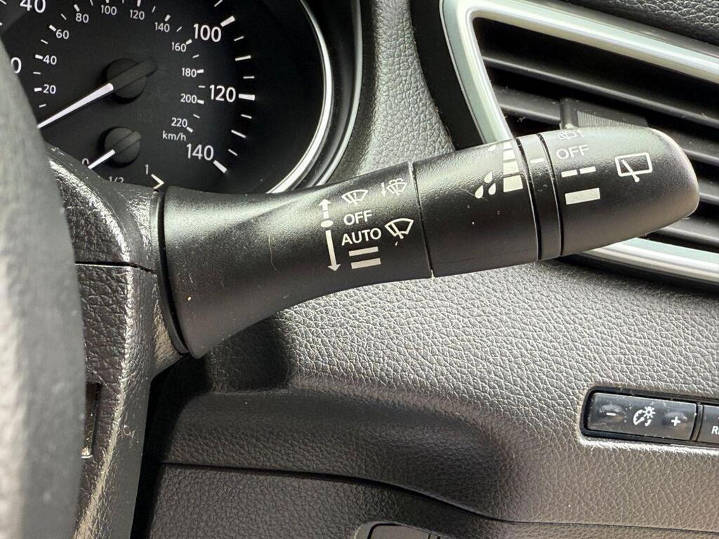 
								2018 Nissan Qashqai1.2 DIG-T Tekna full									