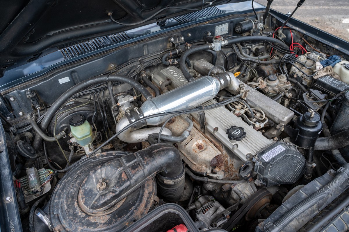 
								1993 Toyota Land Cruiser VX full									